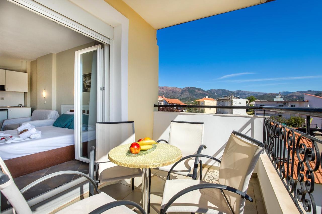 Aldebaran Hotel Apartments يميناريا المظهر الخارجي الصورة