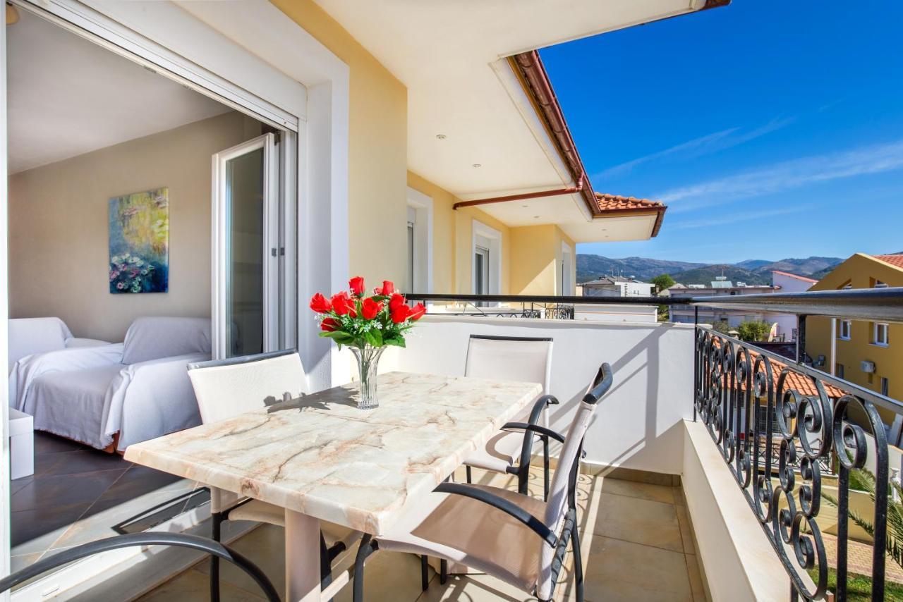Aldebaran Hotel Apartments يميناريا المظهر الخارجي الصورة